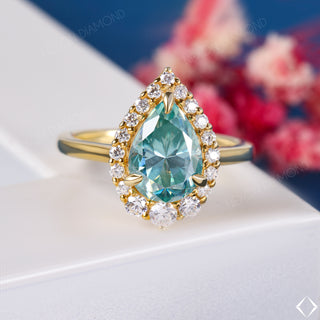Stunning Pear Cut Sky Blue Aquamarine Gemstone Halo Engagement Ring